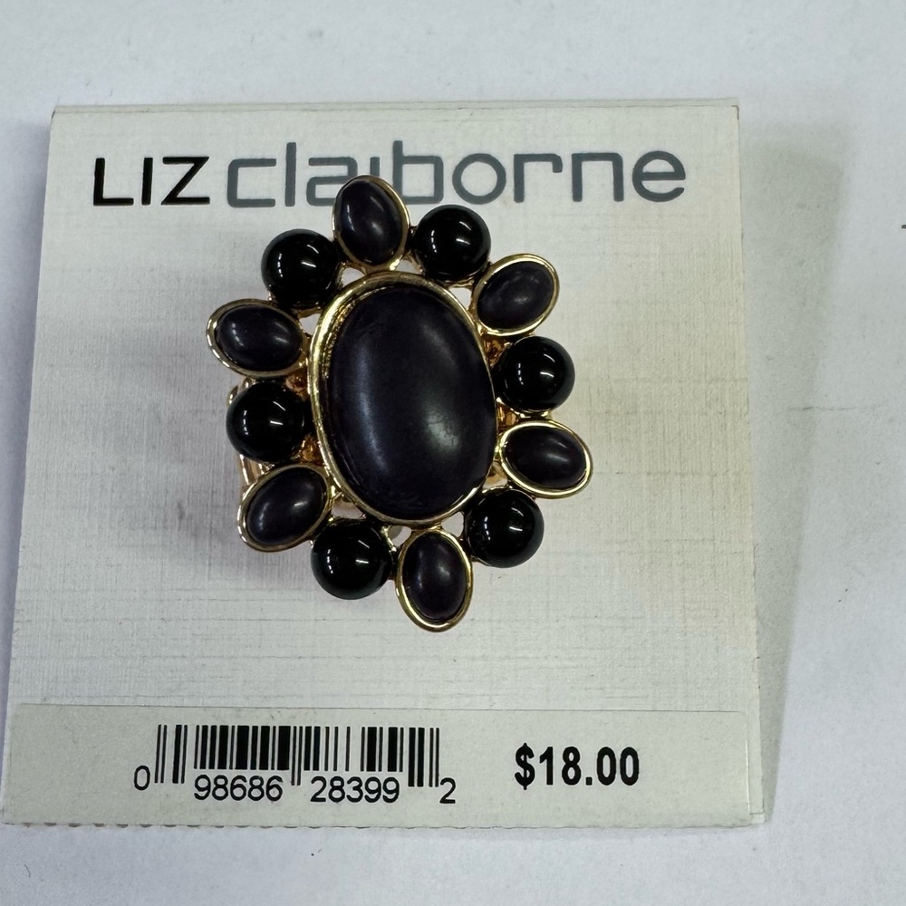 Liz Claiborne- Size 8 Stretch Black and Gold Elegant Ring